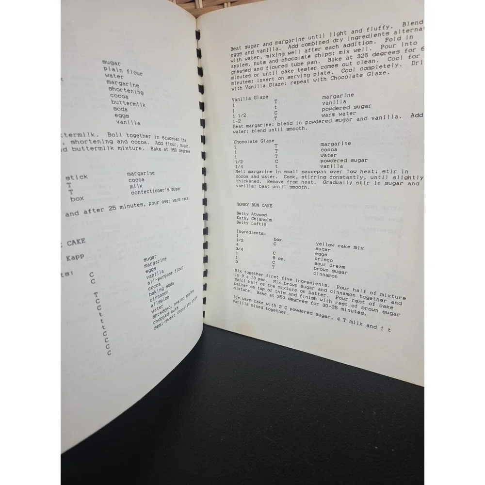 The Carolina‎ Memorial Baptist Church Cook Book Thomasville, NC Acteens 1988